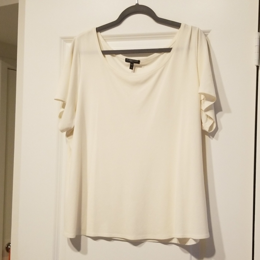 Eileen Fisher 100% silk short sleeve Shirt